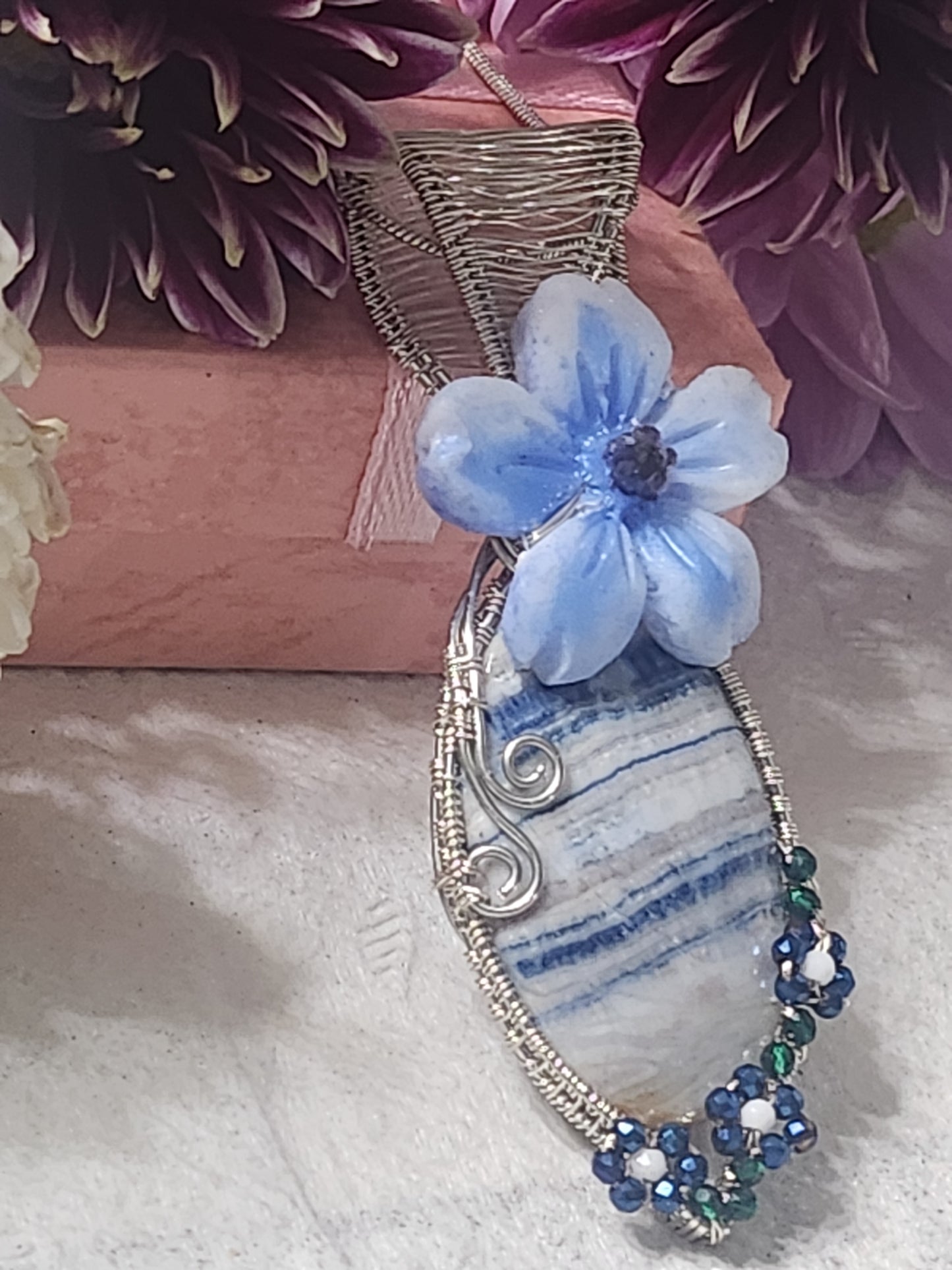 Sheelite Flower Pendant (SALE)